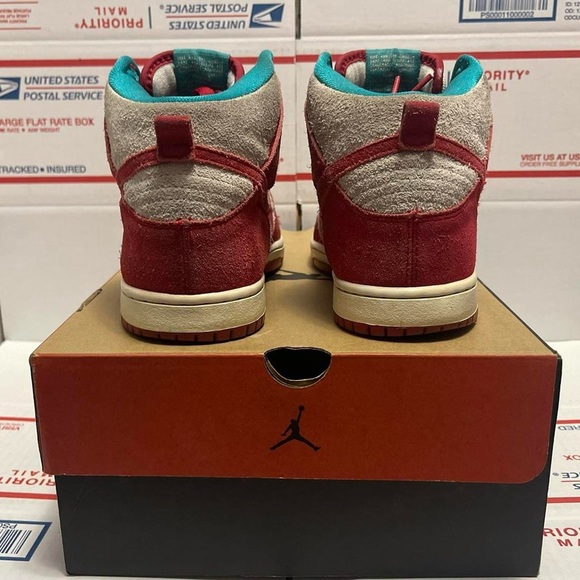 Nike Dunk High Pro SB “Dr. Seuss - Thing One Thing 2” 2014 - Picture 4 of 7